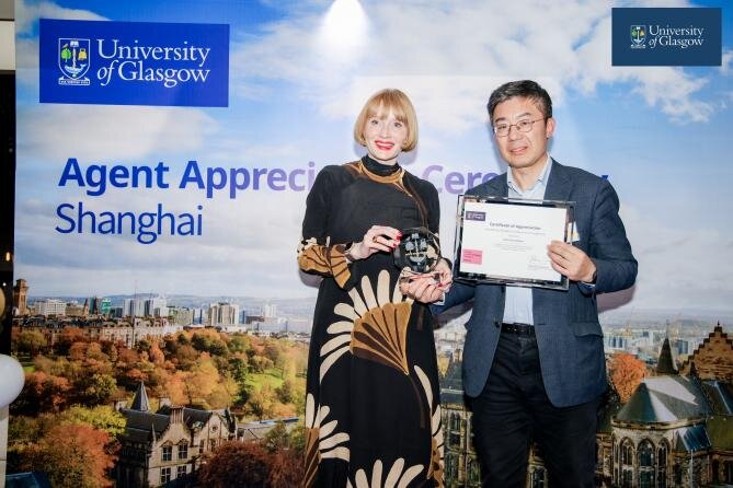 INSIDE HOPE - Photo news of November